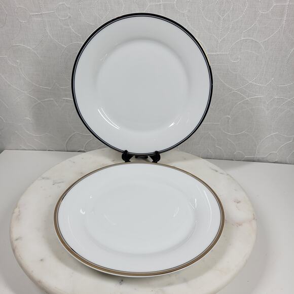 Williams Sonoma Open Kitchen Salad Plate 9" Gold Trim Porcelain 2-Pc Dinnerware - Picture 1 of 15